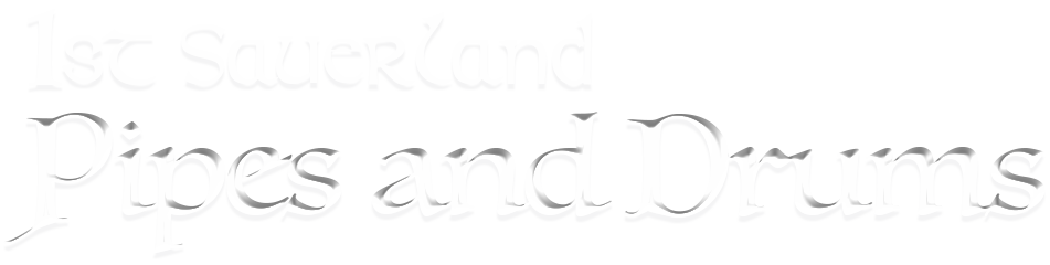 1st Sauerland Pipes and Drums Schriftzug